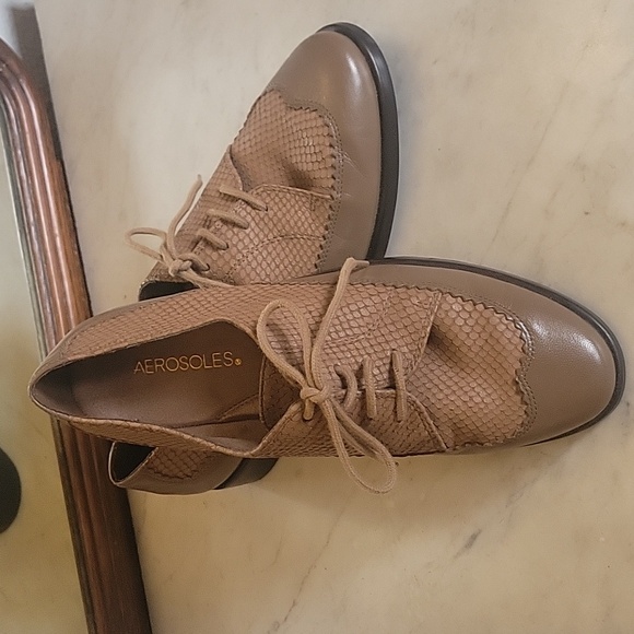 AEROSOLES Taupe Leather Oxfords 9M - Picture 14 of 14